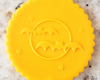 Spooky Bats with Stars Pattern POPup Embosser Cookie Biscuit Stamp Fondant Cake Decorating Icing Cupcakes Stencil Halloween