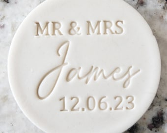 AANGEPASTE namen meneer en mevrouw met datum 4 koekjesstempel (past M&S) Gepersonaliseerde fondant taart decoreren glazuur cupcakes stencil bruiloft klei