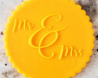 Mr & Mrs 2 Embosser Cookie Biscuit Stamp Fondant Cake Decorating Icing Cupcakes Stencil Wedding