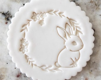 Hase mit Blumenkranz Ostern Cookie Keks Stempel Fondant Kuchen Dekorieren Icing Cupcakes Schablone