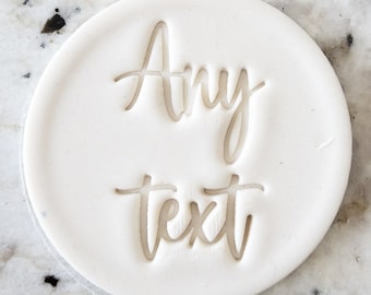 Timbro per biscotti con testo personalizzato (adatto a M&S), stencil per decorazioni di torte in fondente, glassa, cupcake, argilla per matrimoni