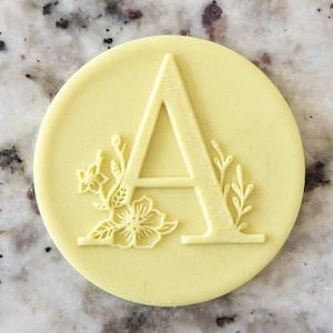 Letra do alfabeto floral A POPup Embosser Stamp Fondant Bolo Decoração Glacê Cupcakes Biscoito Estêncil