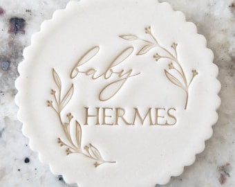 AANGEPASTE babynaam met krans Cookie Biscuit stempel Fondant taart versieren Icing Cupcakes stencil