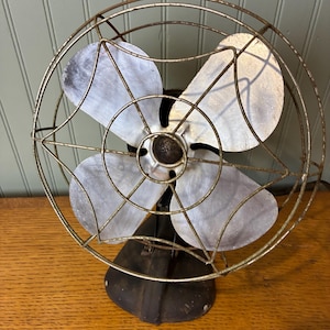 Vintage Working Desk Fan | Mastercraft | Art Deco Fan