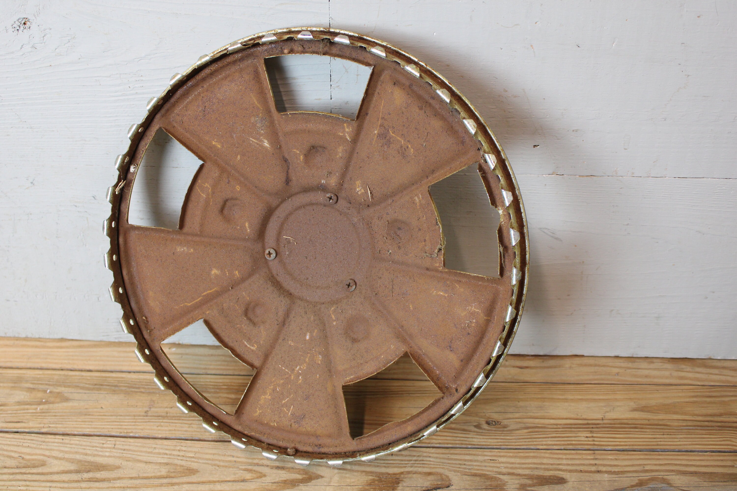 Vintage Rusty Hubcap with Faux Knock Off Spinner Etsy