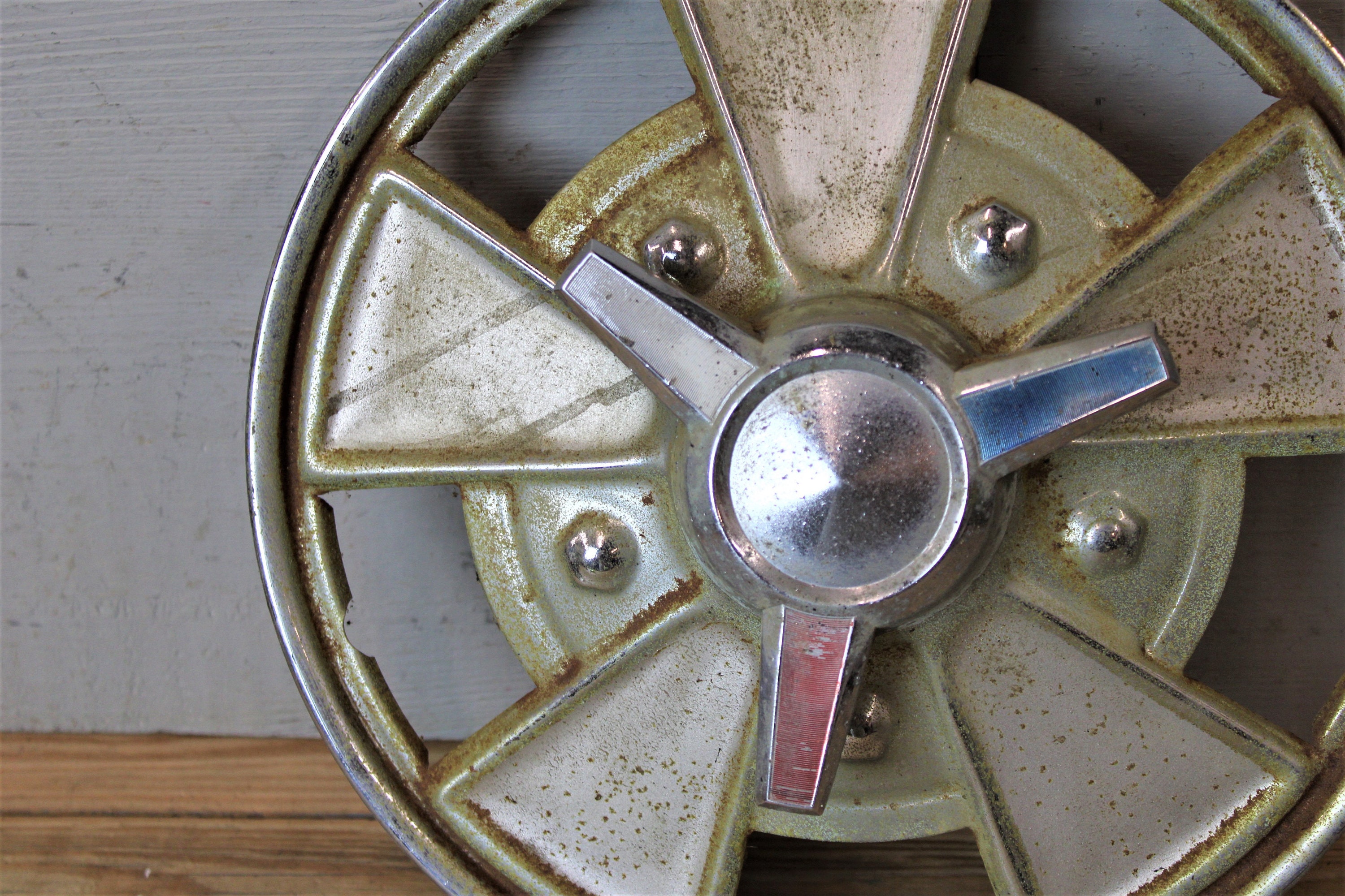 Vintage Rusty Hubcap with Faux Knock Off Spinner Etsy