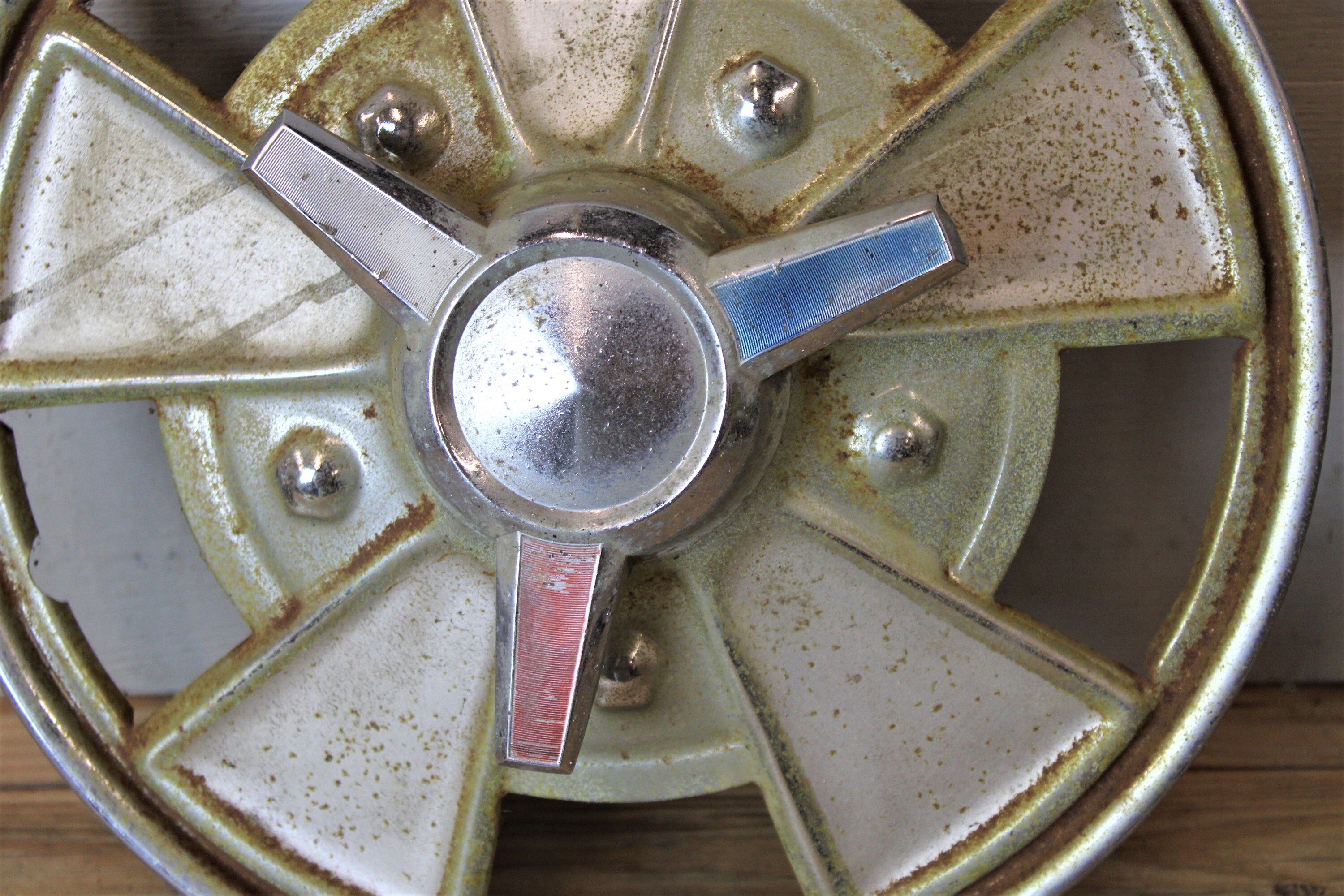 Vintage Rusty Hubcap with Faux Knock Off Spinner Etsy
