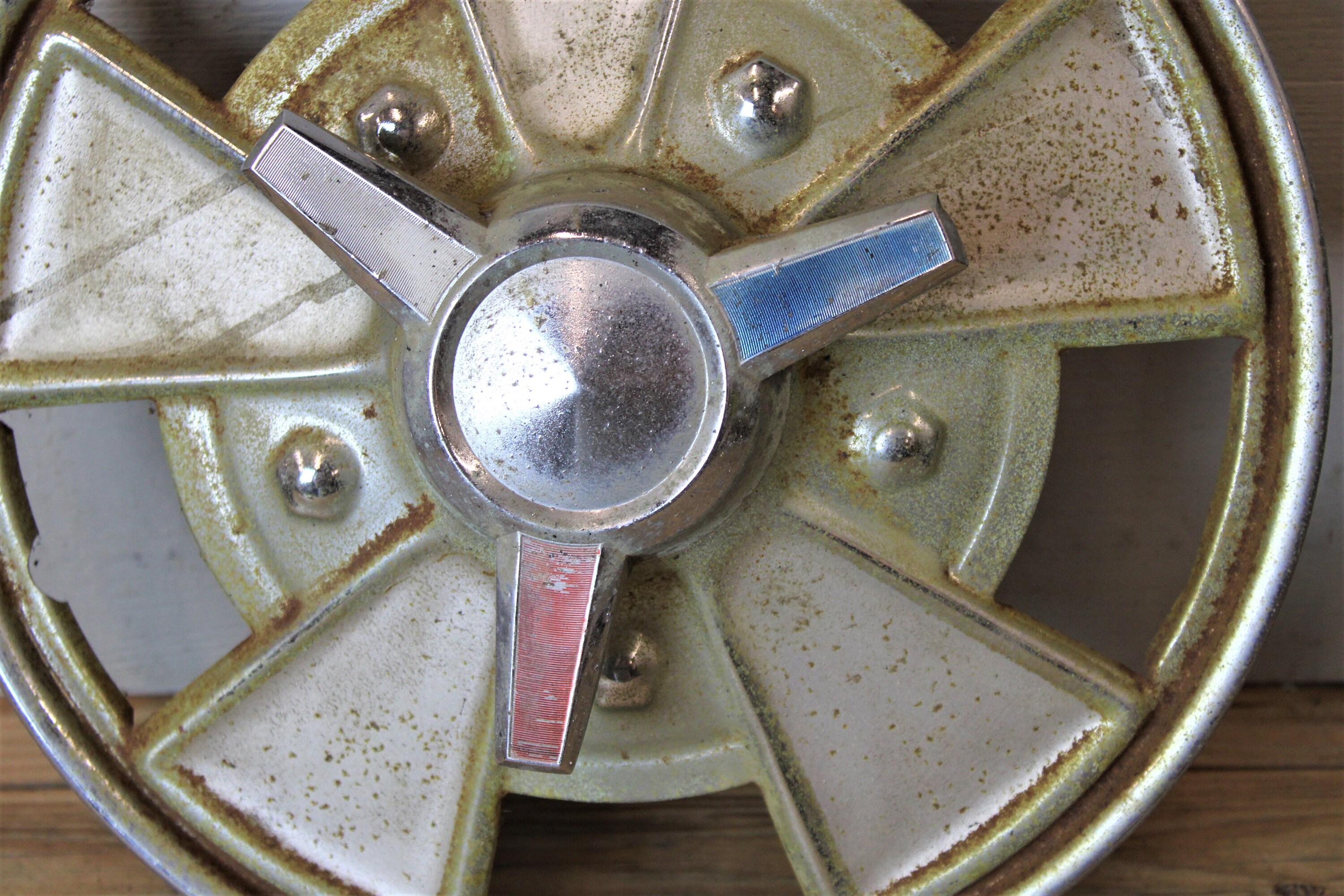 Vintage Rusty Hubcap with Faux Knock Off Spinner | Etsy