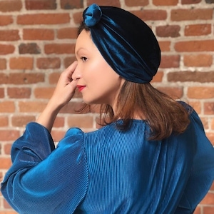 Vintage reproduction velvet knotted turban