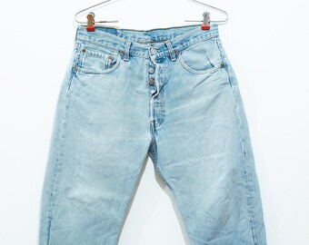 Levis 501 levi&#39;s strauss denim jeans vintage from 1990s - W32 L30 - light blue stonewashed old used condition great urban style man woman