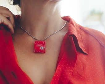 Original Murano Red Glass pendent with white flower Murrina. Unique piece. Handmade by artisans - Silver .925 Loops in the back. Made Italy