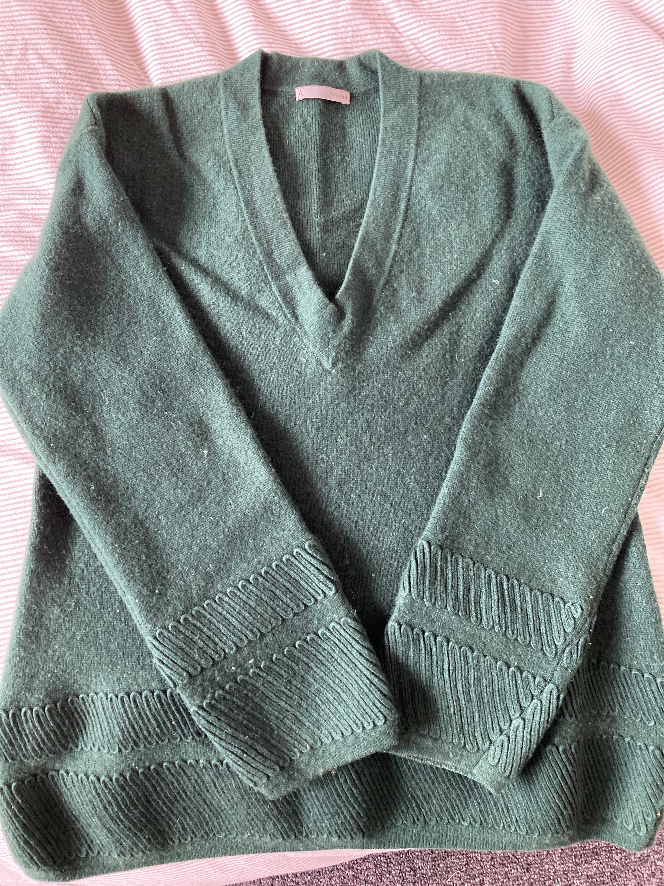 Vintage Cashmere Jumper V Neck Jumper Bottle Green by Jigsaw Size