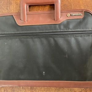 Maletín Samsonite vintage, ligero, negro y tostado, con asas retráctiles, c. 1990