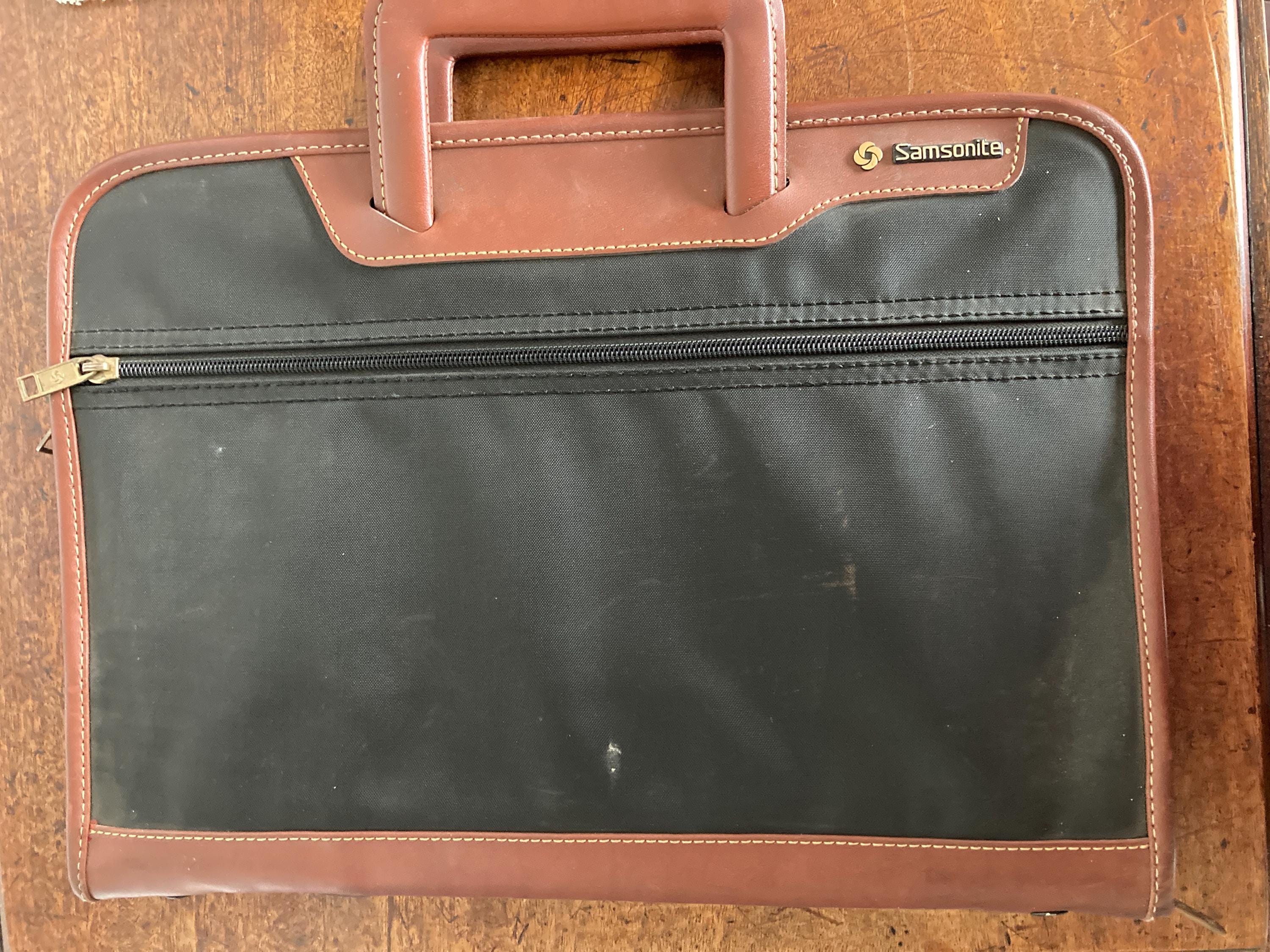 Vintage Samsonite Briefcase Black & Tan Lightweight With