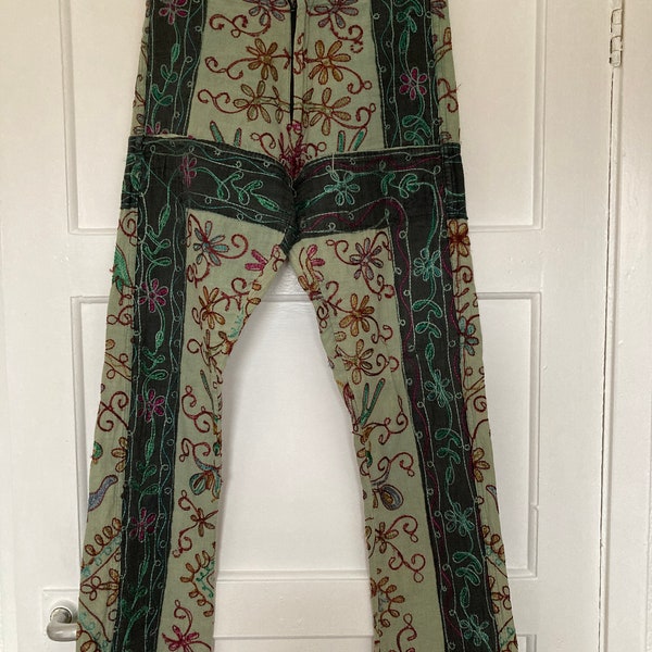 Hippy Vintage Trousers Indian Embroidered Trousers size S  Green & Pink  Zip fly Patch pockets c 1980