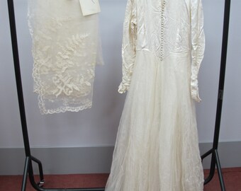 Vestido de novia vintage y velo c 1940