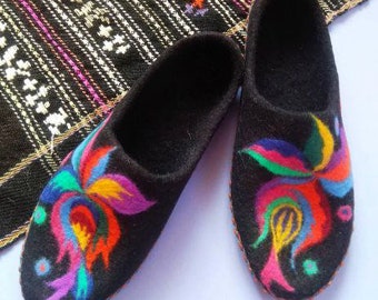 Handmade Custom House Slippers, Felted Wool Slippers, Indoor Slippers, Women Sizes US 6-11/ EU 36-41