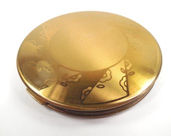 Art Deco 1940s Pilner Gold Tone Etched Floral Mirror Powder Compact Round High Polish And Brushed Finish Etched Flowers Large 3 3/4 Inches