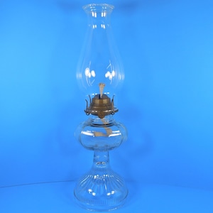 P&A Mfg Ribbed Pedestal Footed Base Panel Paneled Glass Oil Font Bowl Kerosene Hurricane Lantern Paraffin Oil Lamp Glass Chimney Lamp Shade