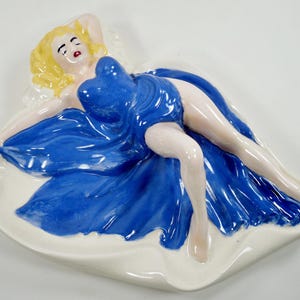 Mid Century MCM 1950&#39;s Pin Up Girl Burlesque Risque Pinup Calendar Playboy Girl Ashtray Trinket Valet Jewelry Tray Holland Mold Hand Painted