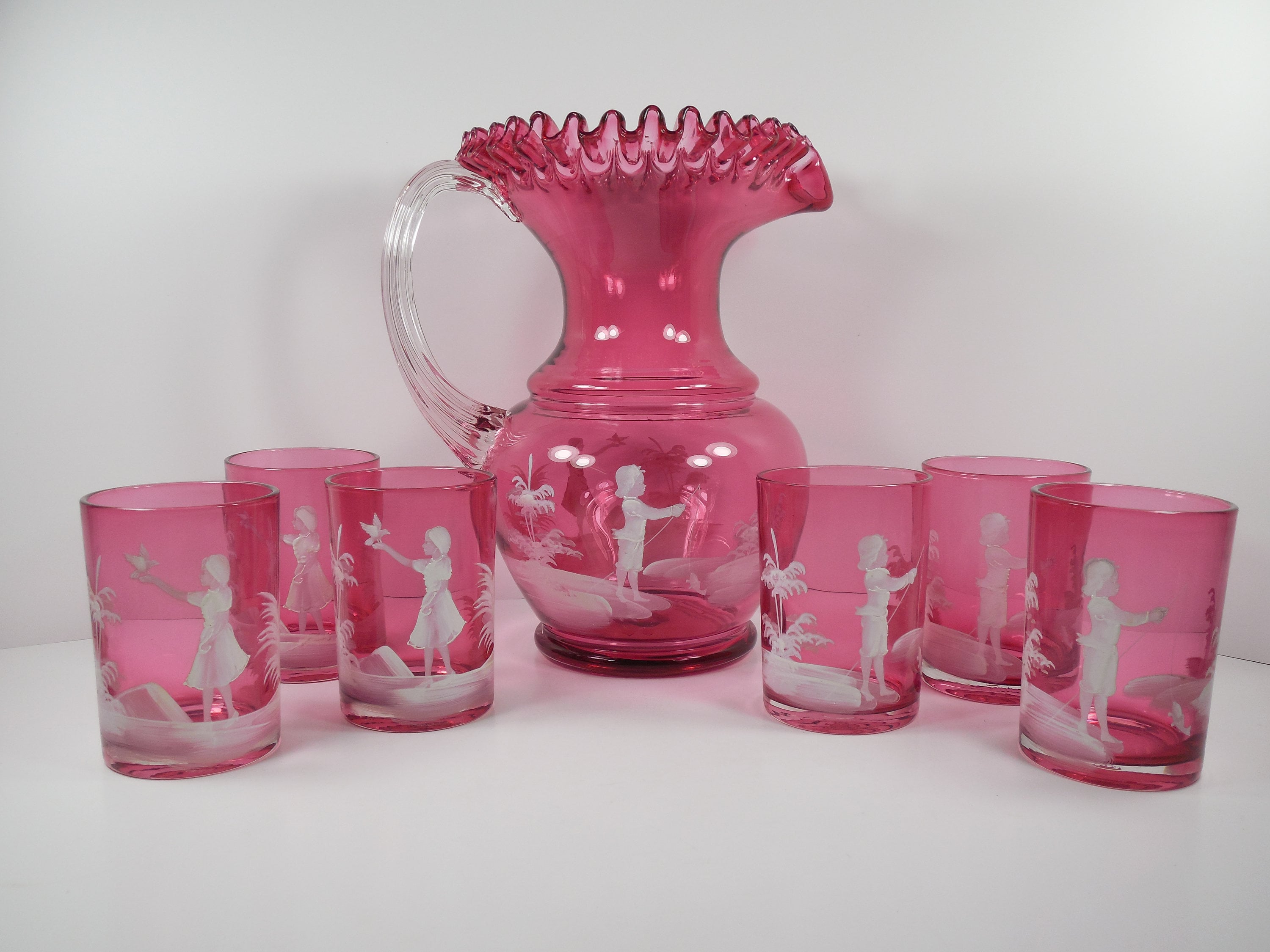 ヴィンテージ メアリー グレゴリー フェントン クランベリーガラス 花瓶 ヴィンテージ メアリー グレゴリー フェントン クランベリーガラス