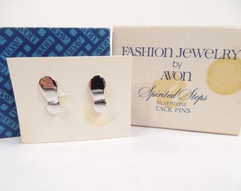 Spirited Steps Silvertone Shoe Design Tie Tack 1980 Avon Fashion Jewelry NIB New In Box Two 2 Pair Shoe Sole Steps Footprints Tie Lapel Pins