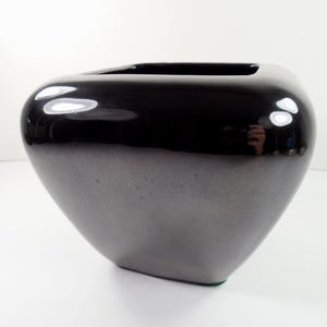 Haeger Floral Pottery Planter 523-81 Mid Century Post Modern Design Square Squarish Flared Rounded Shape High Gloss Grayish Black Gun Metal