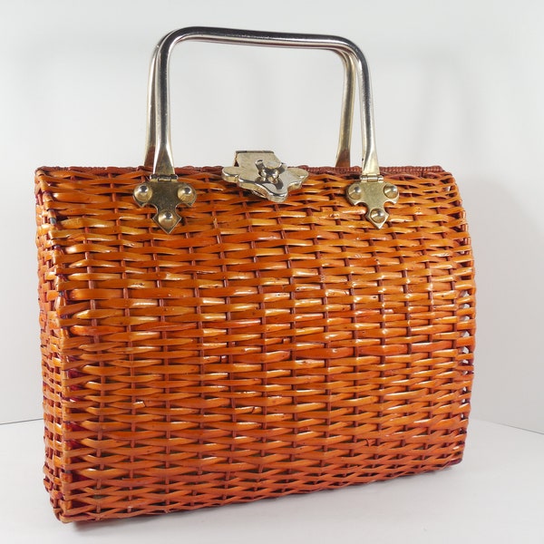 Koret Italy Italian Large Brown Woven Wicker Purse Handbag Basket Bag Rattan Straw Gold Metal Double Top Handles And Closure And Base Feet