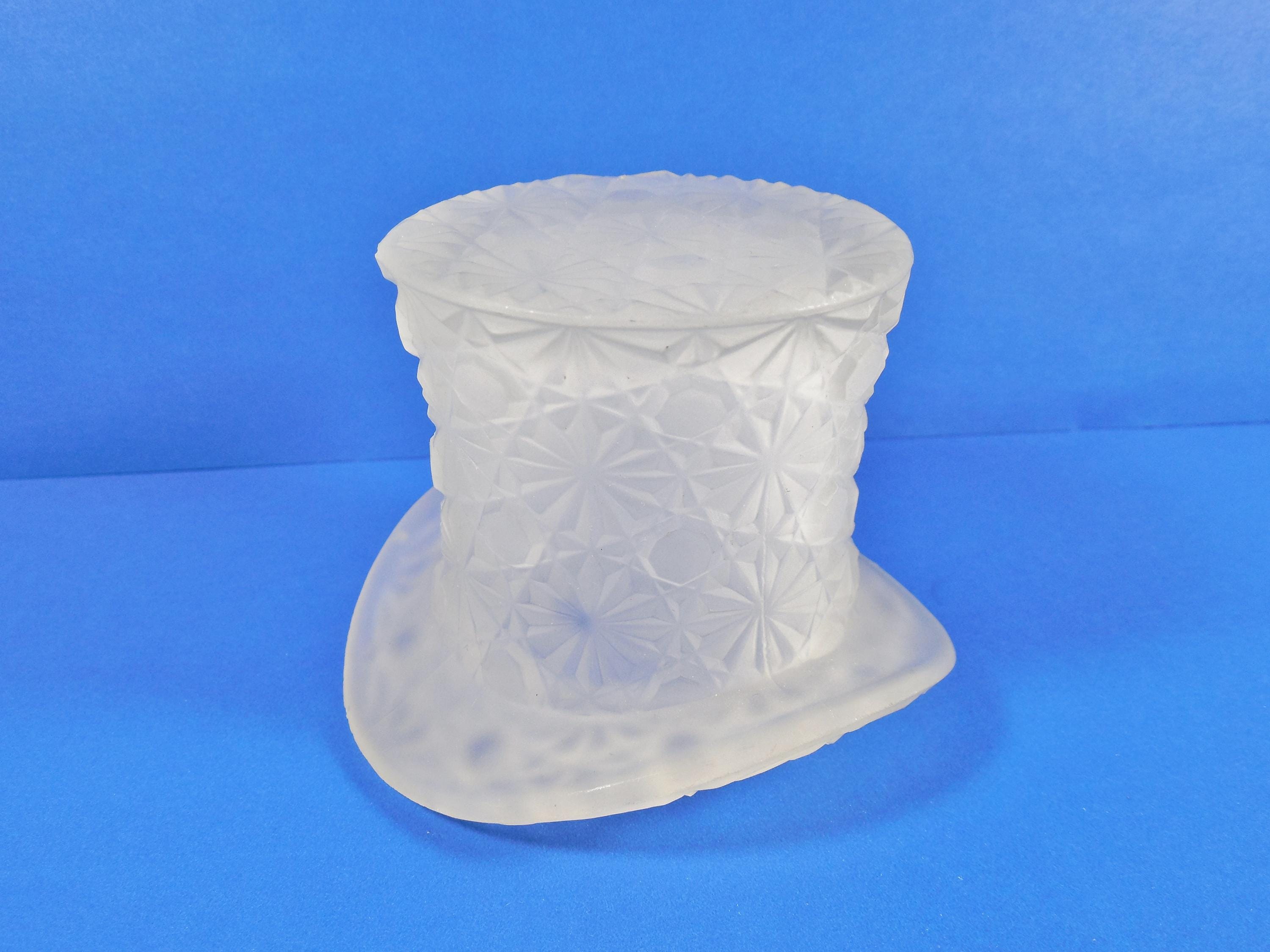 Fenton Clear Satin Custard Glass Daisy and Button Art Glass Top