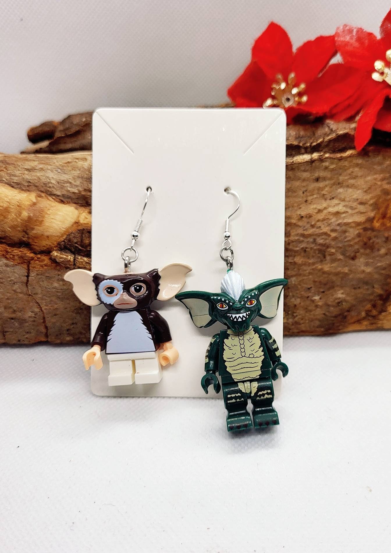 Gremlins Gizmo Santa Hanging Decoration. – Paws with Claws Fundraising -  Charlie's Campaign