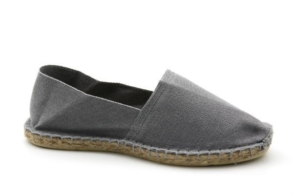 Zwykłe szare espadryle - wyprodukowane we Francji