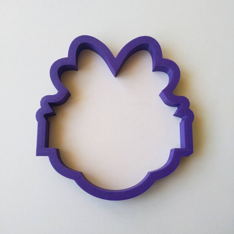 Frame with bow cookie cutter stamp for amazing party event Great for cookies biscuits or gingerbread easy to use and sturdy
