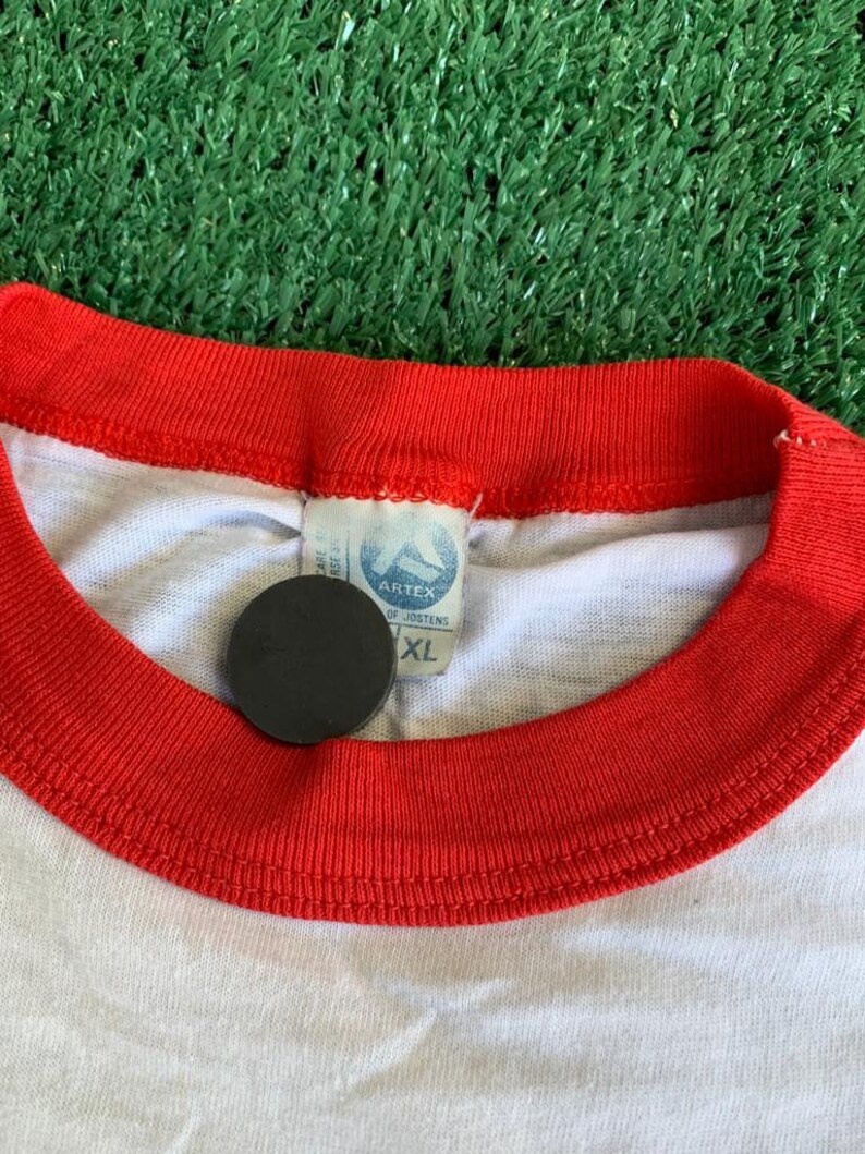 Vintage 1958 Peanuts T-shirt size Medium.