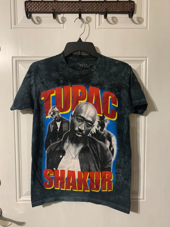 Tie dye Tupac T-shirt.