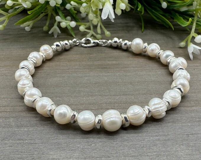 Ivory White and Silver Genuine Freshwater Pearl Bracelet | 7.25 inches | lobster claw clasp