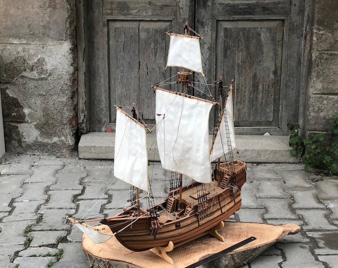 SANTA MARIA SHIP, Wooden Sailing Ship Model, Large Pirate Sailboat, Sailor Gift, Maritime/Mediterranean Decor, Shelf Table Home Office Decor