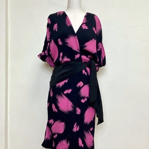 Sz. M Pink and Black 1980&#39;s Dress