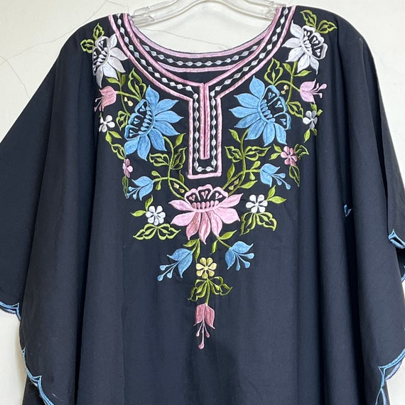 Sz. XL Caftan Embroidered Cotton/Poly Blend - image 9