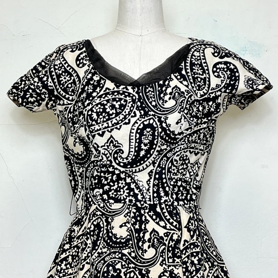 Sz. XS 1950's Cotton Paisley Dress "Suzy Perette"… - image 4