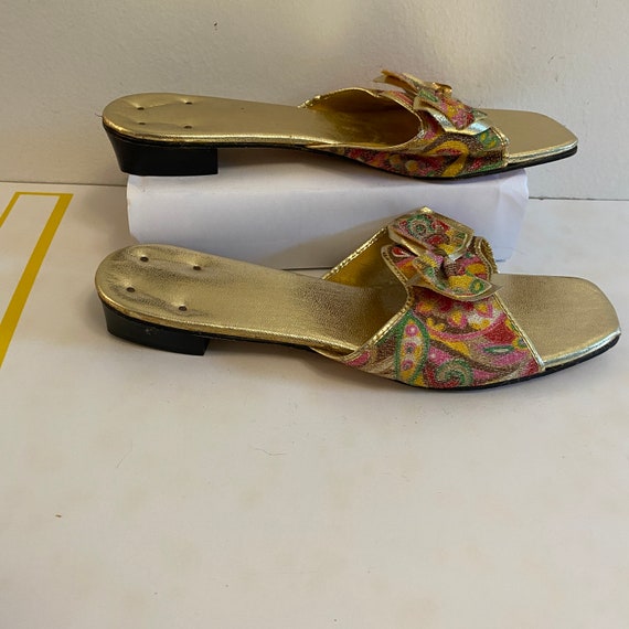 Sz. 10 1960's Metalic Gold & Paisley House Slippe… - image 5