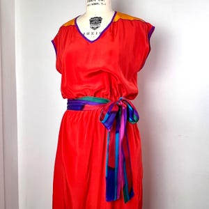 jack mulqueen silk dress Vintage Jack Mulqueen 100% Silk Fit & Flare Polka Dot Swing Dress Size 6