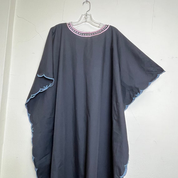 Sz. XL Caftan Embroidered Cotton/Poly Blend - image 6