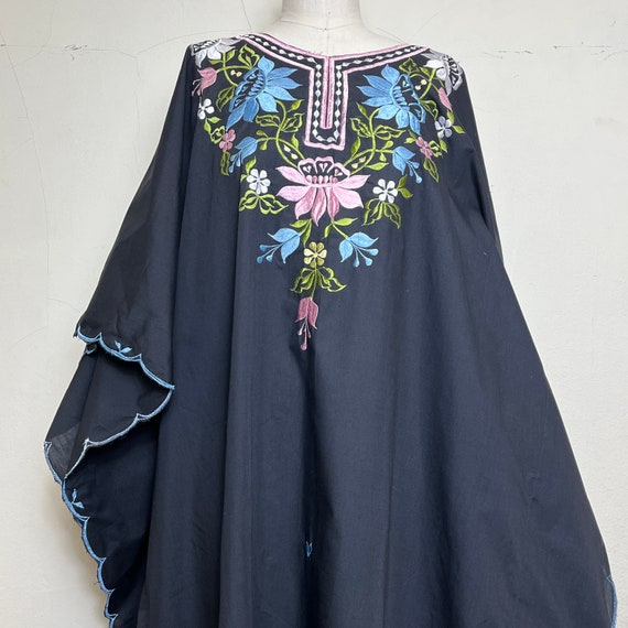 Sz. XL Caftan Embroidered Cotton/Poly Blend - image 5