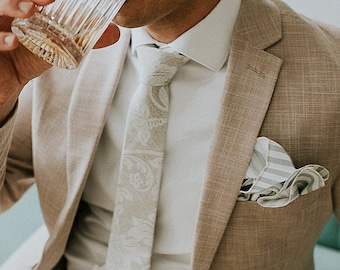 White Leaves Handmade Tie, Slim Tie, Handmade Tie, Men Ties, Groomsmen necktie , Made in Italy, Cotton
