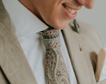 Floral Green and Pink Tie, Slim Tie, Handmade Tie, Groomsmen necktie, Pocket Square, Lapel Pin Flower, Tropical Floral Texture