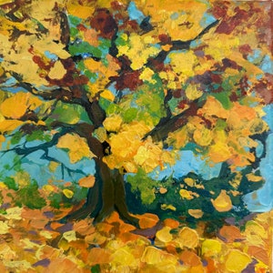 Könnte beinhalten: Ölgemälde eines Baumes im Herbst. Der Baum hat einen dunkelbraunen Stamm und Äste mit leuchtend gelben und orangen Blättern. Der Hintergrund ist ein hellblauer Himmel, und abgefallene Blätter liegen auf dem Boden verstreut.