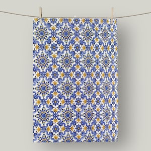 2 Majolica style Tea Towels/ Sicilian print Dishcloth/ Decorative Tea towel Set of 2/ Modern set of tea towels, Home decor