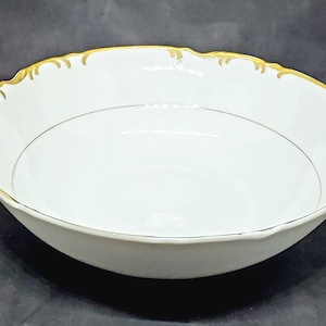 Vintage Mikasa Venice Serving Bowl 9&quot; Made In Japan #9266 Scalloped Gold Trim
