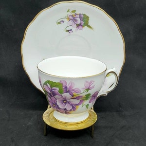 Vintage Royal Vale Tecup And Saucer Set Bone China Made In England Gold Trim