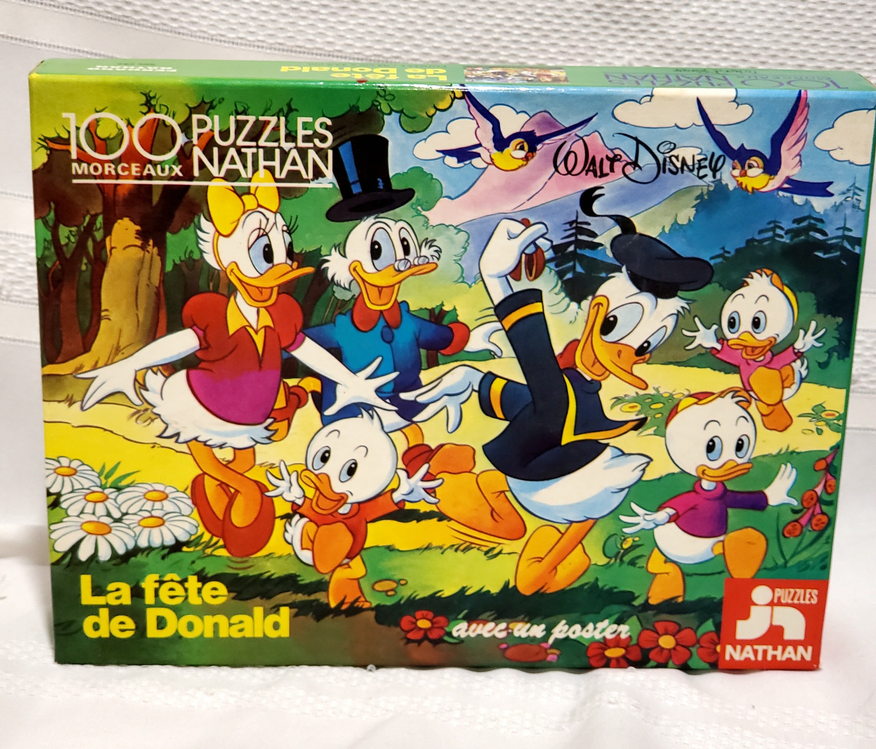 Vintage Walt Disney Donald Duck Puzzle 100 Pieces Complete